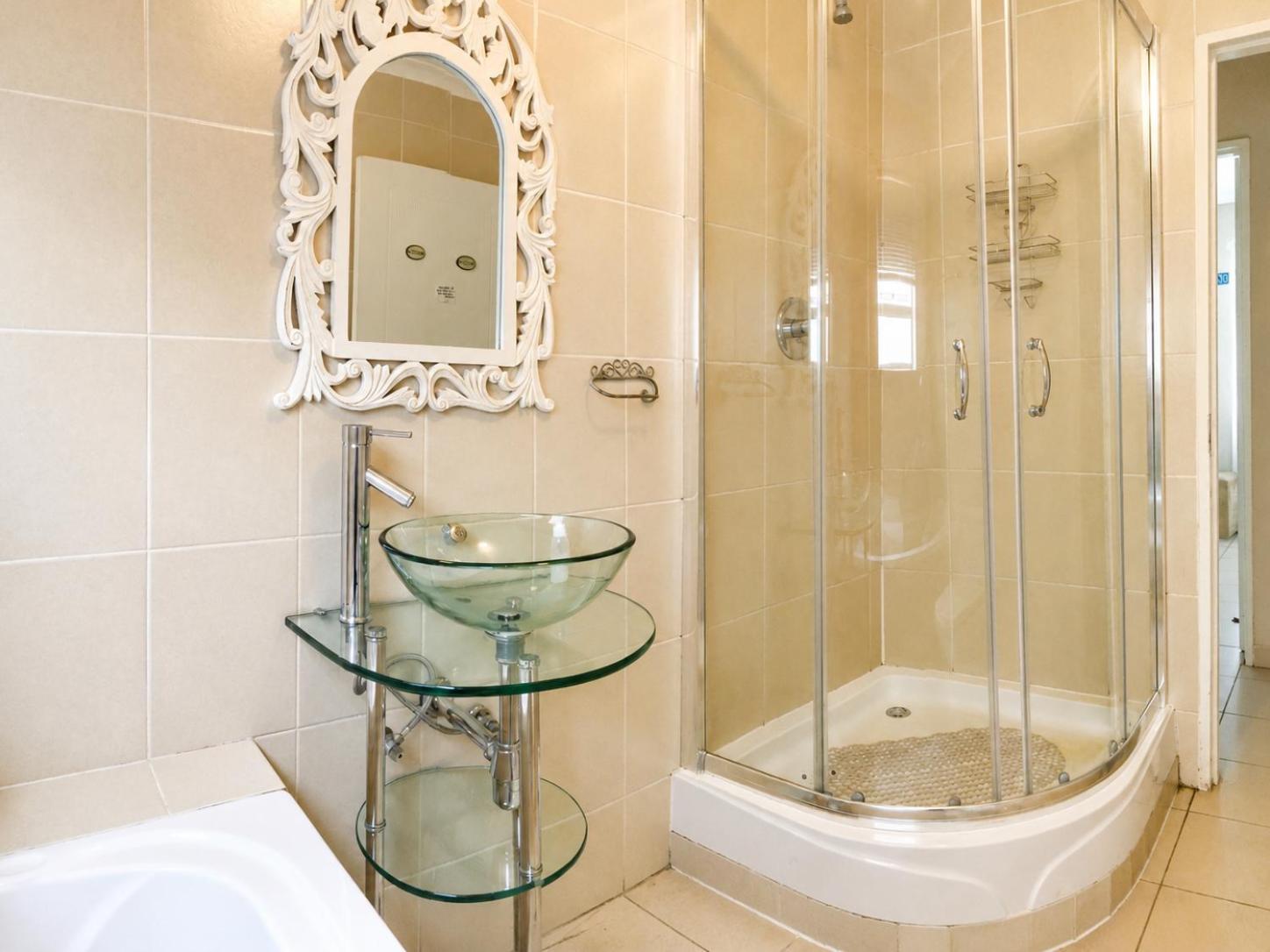Twin Room with Shared Bathroom