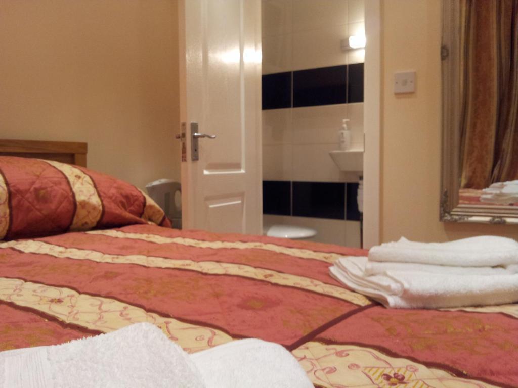 Double Room,645957861:JPEG