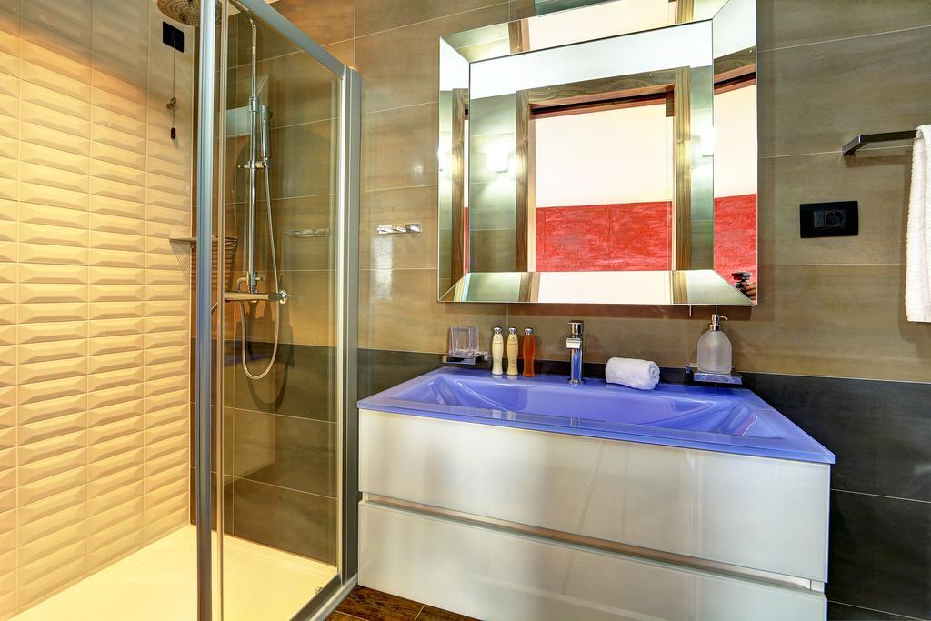 Suite with Partial Sea View