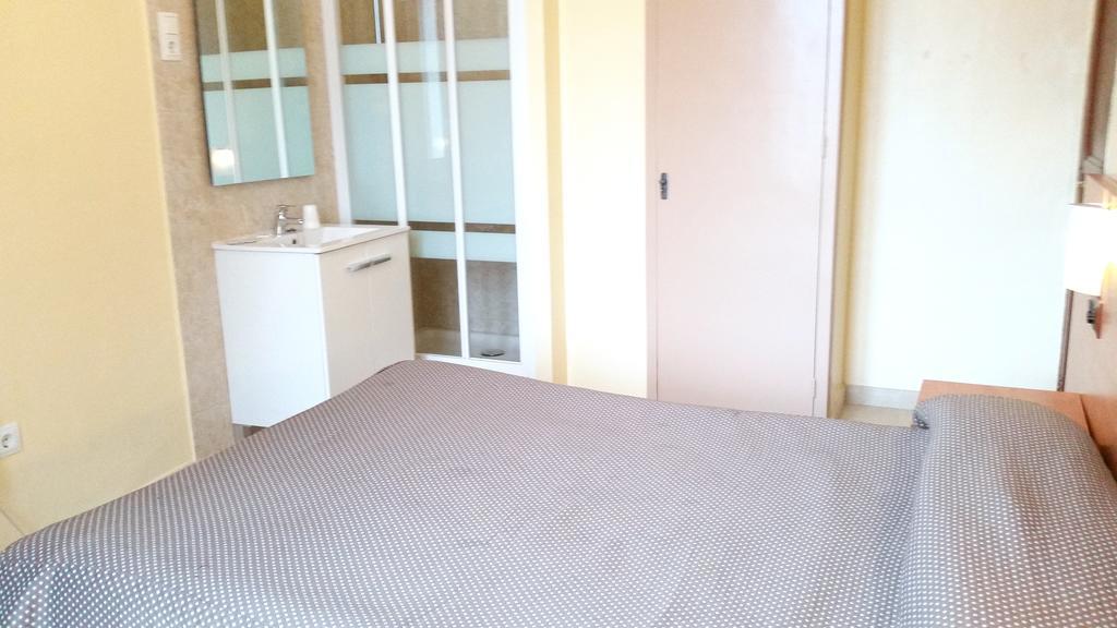 Double Room with Shared Toilet