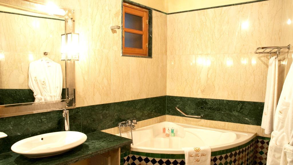 Suite - Ambar