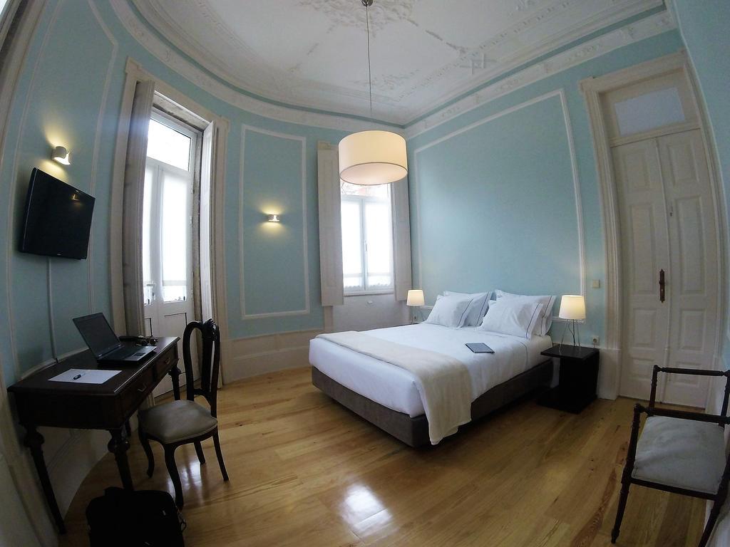 Familiensuite mit Balkon