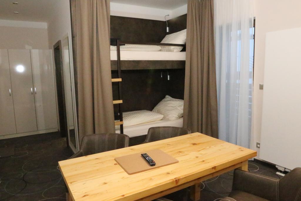 Studio mit einer Terrasse (4 Erwachsene)