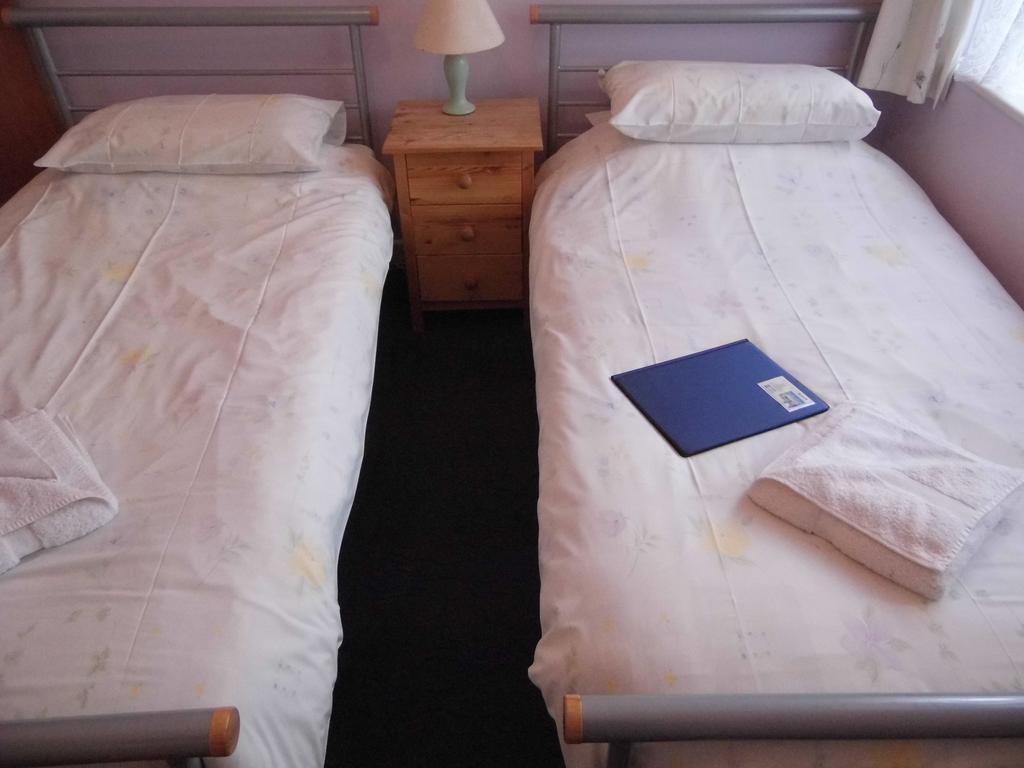Twin Room,695782014:JPEG