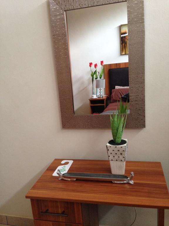 King Suite,382079632:JPEG