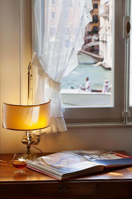 Suite with Grand Canal View,254672785:JPEG