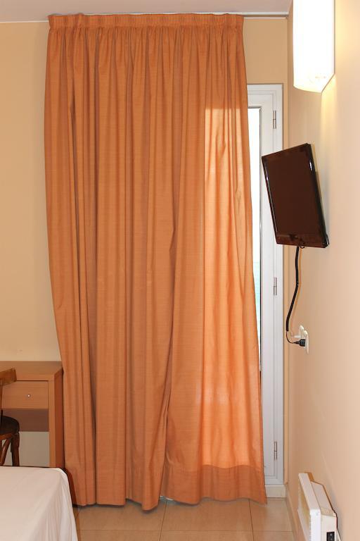 Einzelzimmer mit eigenem Bad
