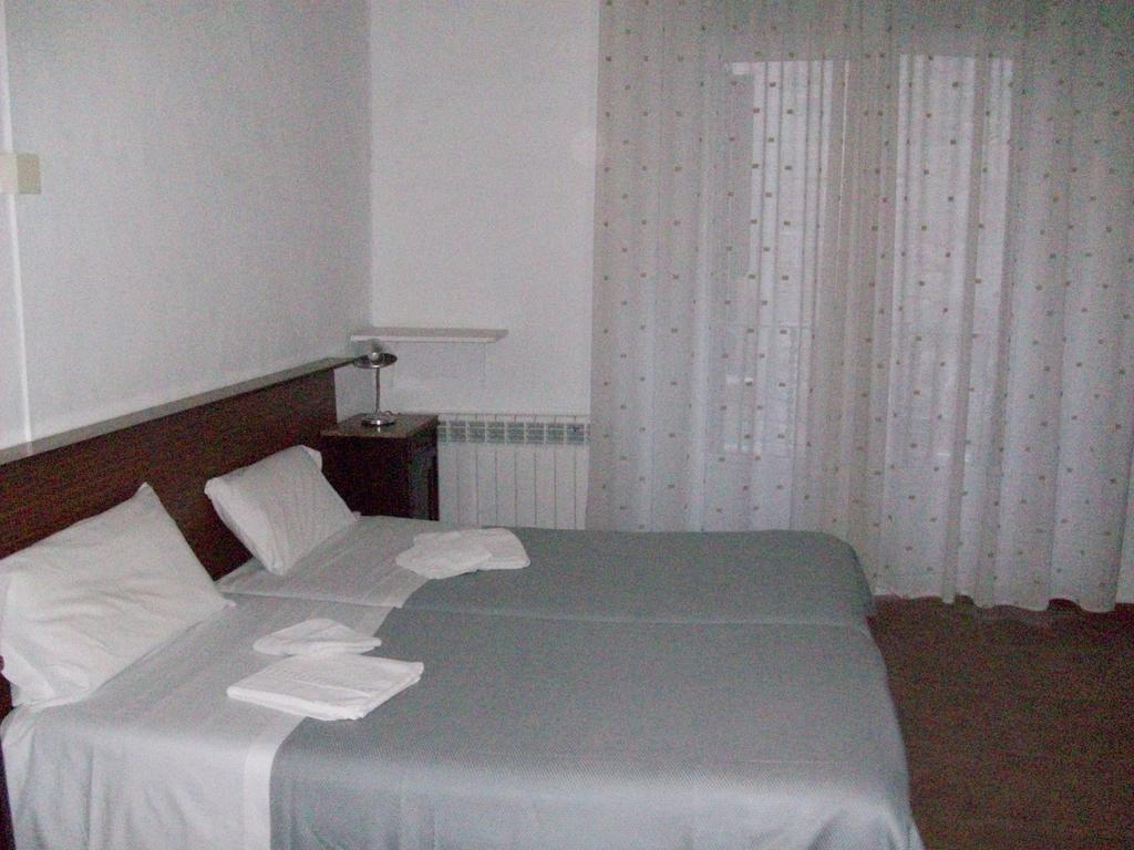 Double or Twin Room Private Bathroom,248131973:JPEG