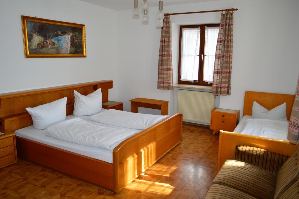 Dreibettzimmer