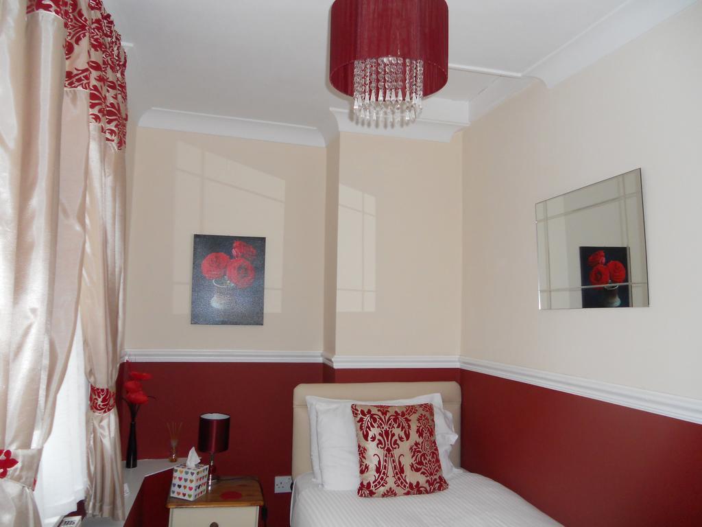 Classic Single Room