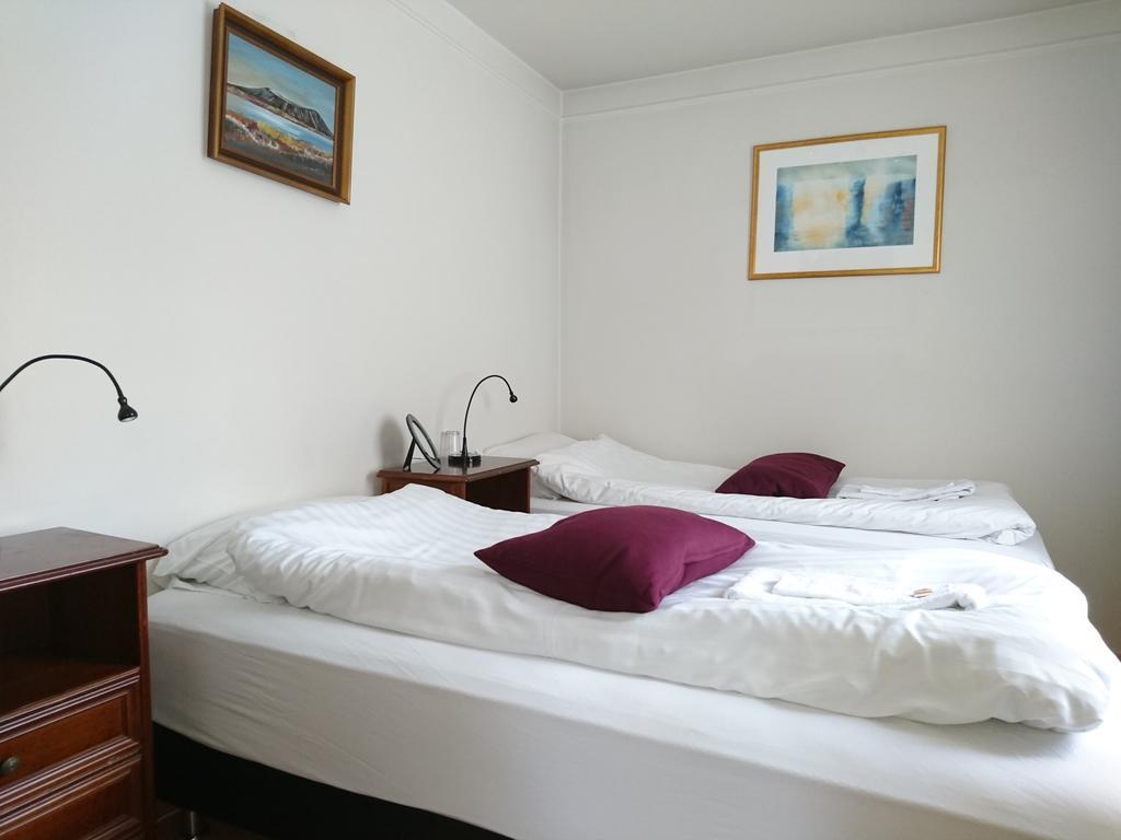 Zweibettzimmer mit Gemeinschaftsbad