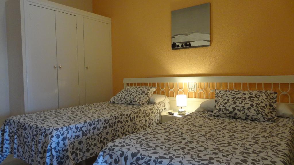 Standard Twin Room,268806645:JPEG