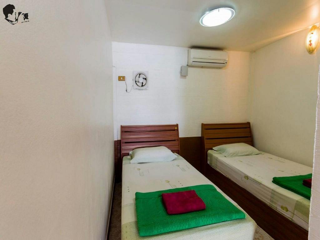 Twin Room Riverfront with Fan