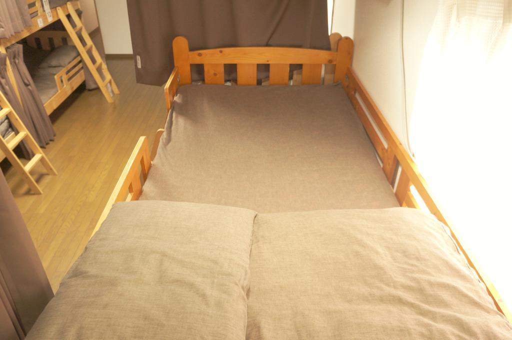 Bunk Bed in Mixed Dormitory Room