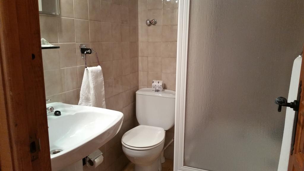 Single Room,970209253:JPEG