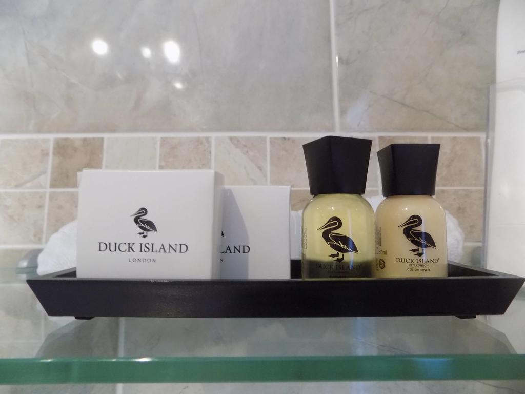 Single Room with Bathroom,325700917:JPEG