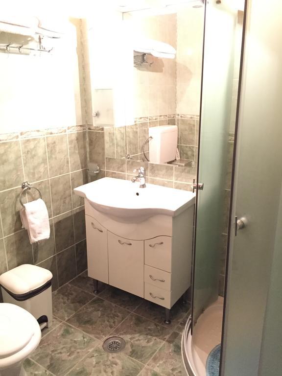 Habitación Doble Económica con baño privado