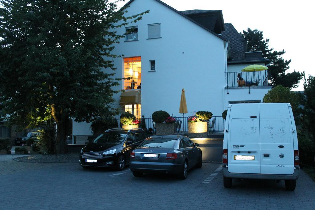 Doppelzimmer mit Balkon