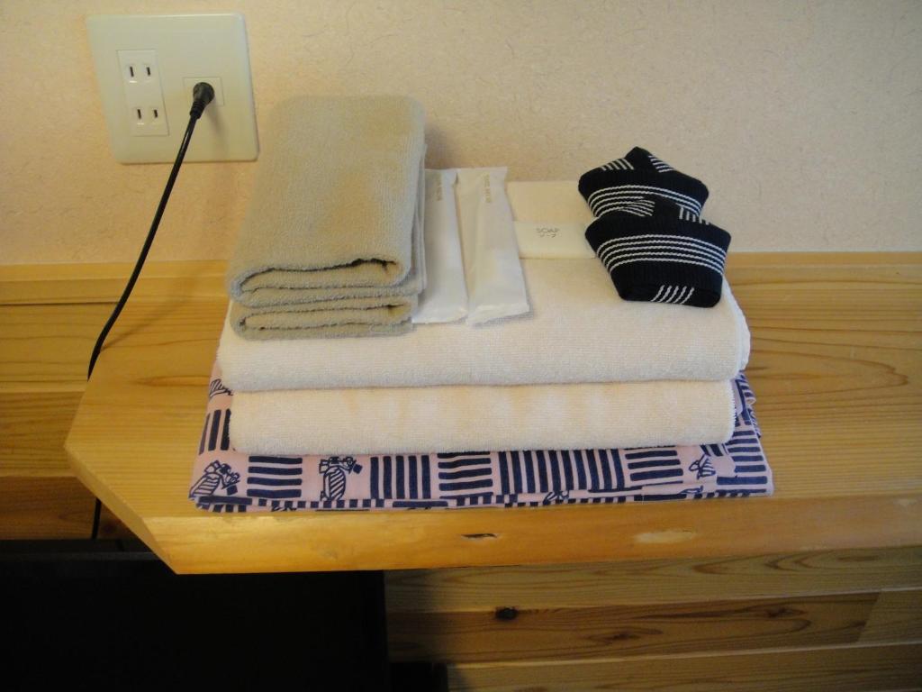 Twin Room with Shared Bathroom,33639148:JPEG