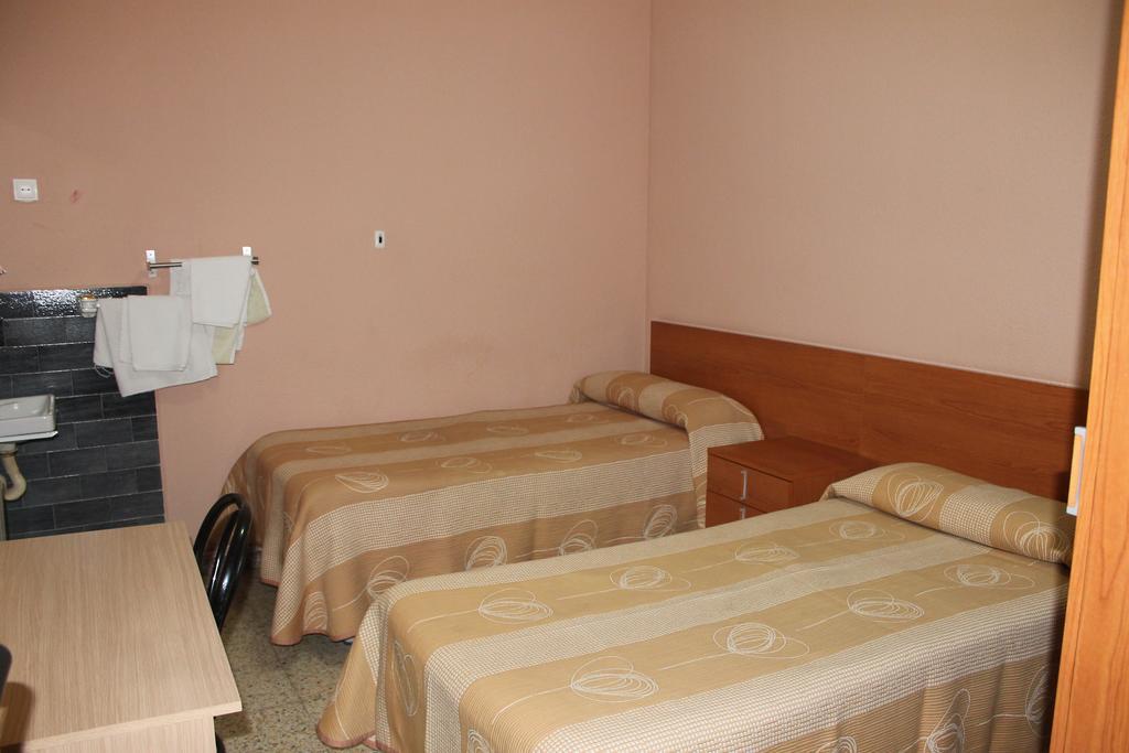 Zweibettzimmer mit Gemeinschaftsbad