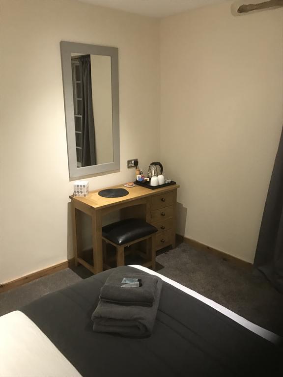 Superior Deluxe Double or Twin Room,339564634:JPEG