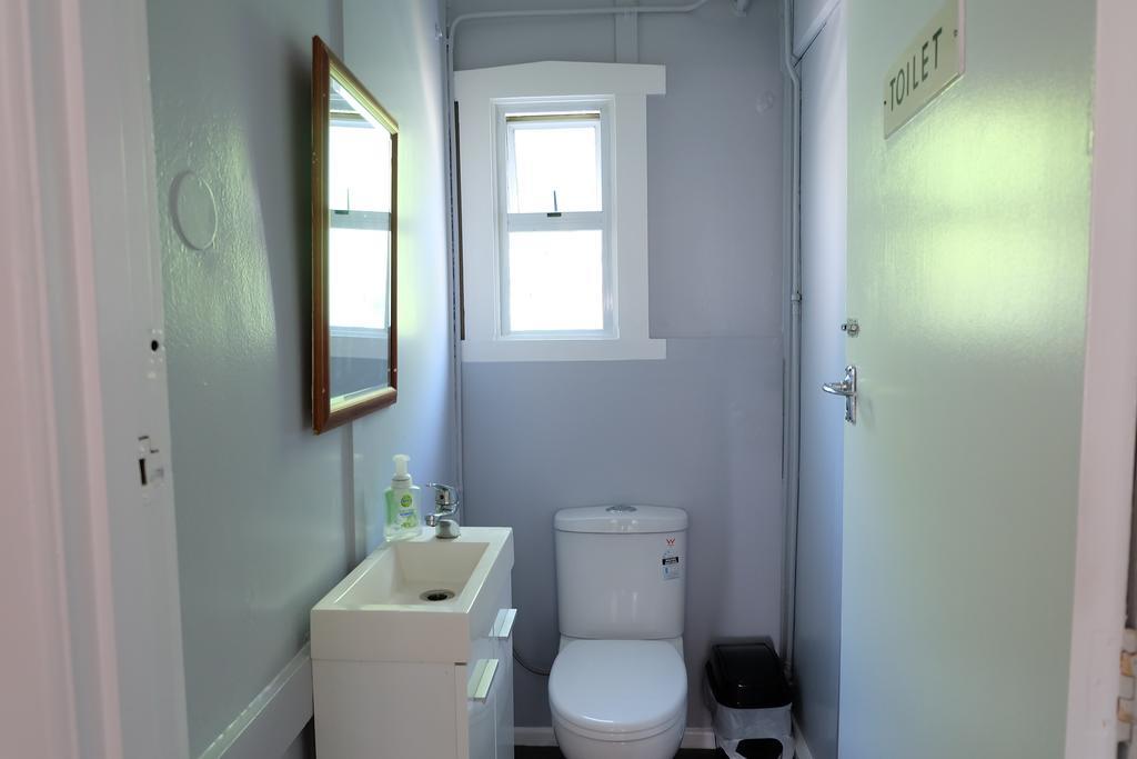 Single Room with Shared Shower and Toilet,1617862726:JPEG