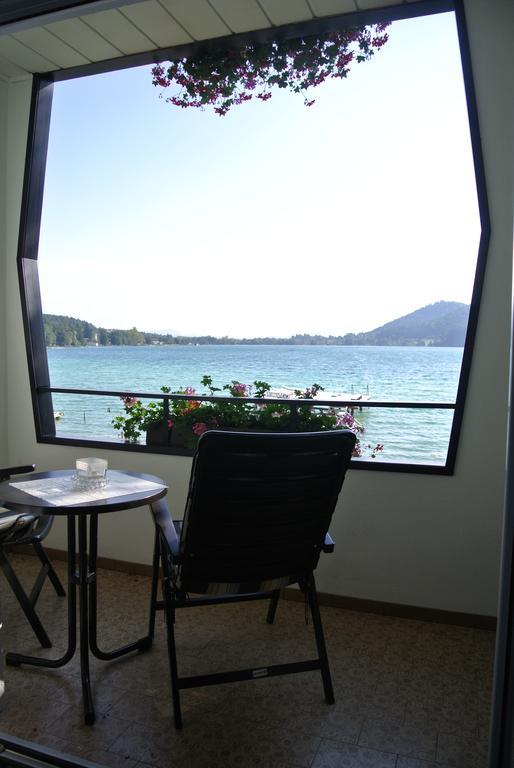Standard Double Room with Balcony and Lake View
