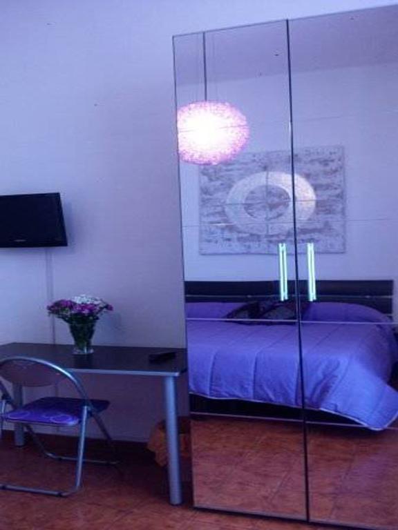 Camera Matrimoniale/Doppia con Letti Singoli con Bagno Privato