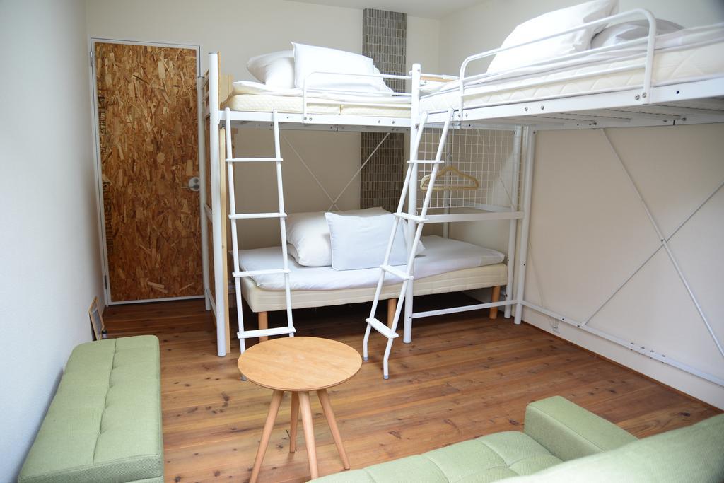 Triple Room with Shared Bathroom - Non-Smoking,364550230:JPEG