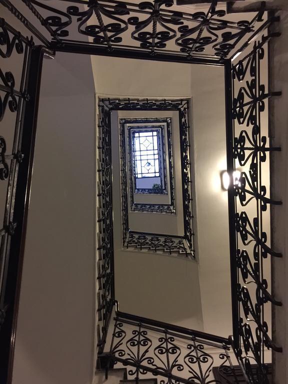 Queen Studio with Kitchen