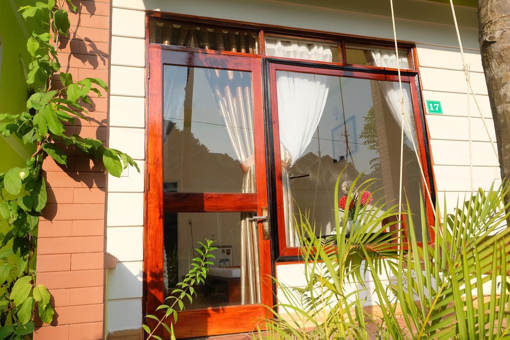 Bungalow with Patio