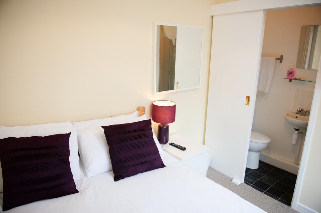 Single Room with Private Bathroom
