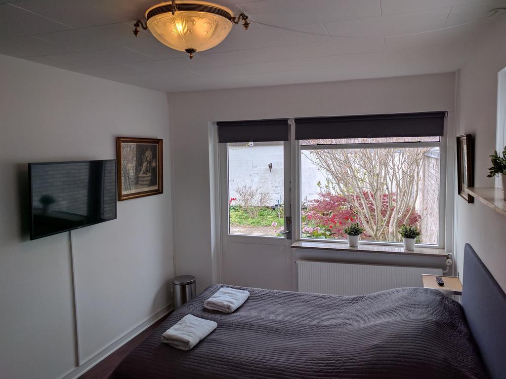 Small Double Room with Shared Bathroom