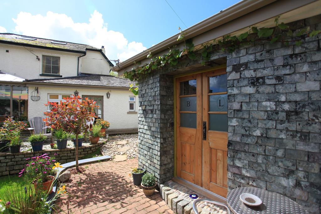 Deluxe Double or Twin Room,395162292:JPEG