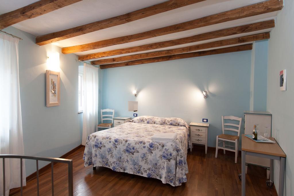 Double or Twin Room with Terrace
