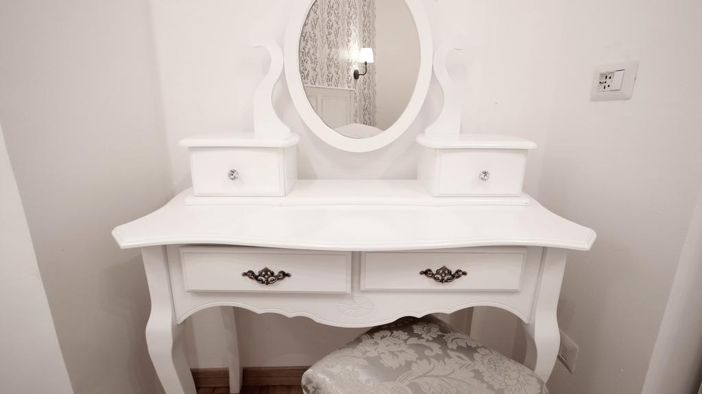 Large Double or Twin Room