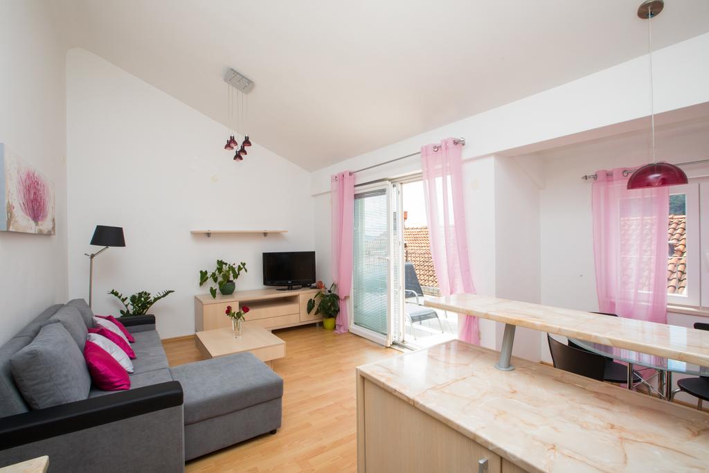 Double Room with Balcony and Sea View