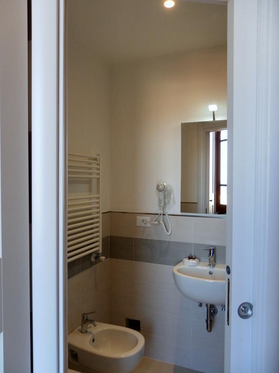 Double or Twin Room with Sea View
