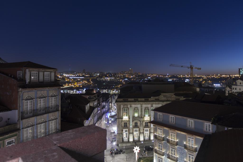 Deluxe Suite with City View,711720454:JPEG