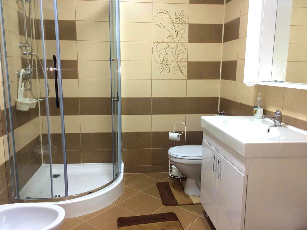 Quadruple Room with Private External Bathroom