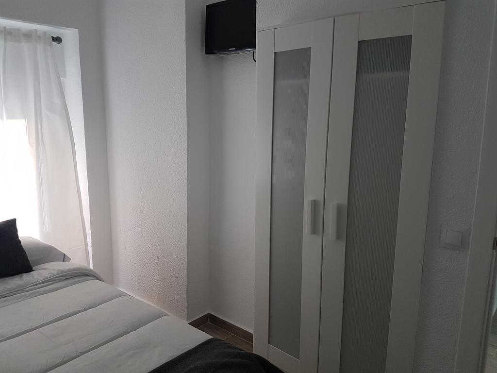 Eenpersoonskamer met Gedeelde Badkamer