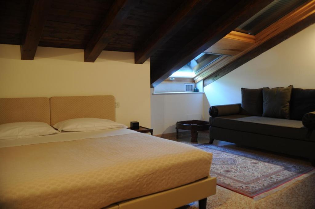 Double Room,52461848:JPEG