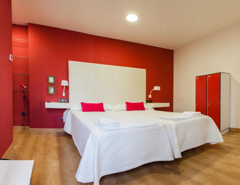 Triple Room,1319380474:JPEG