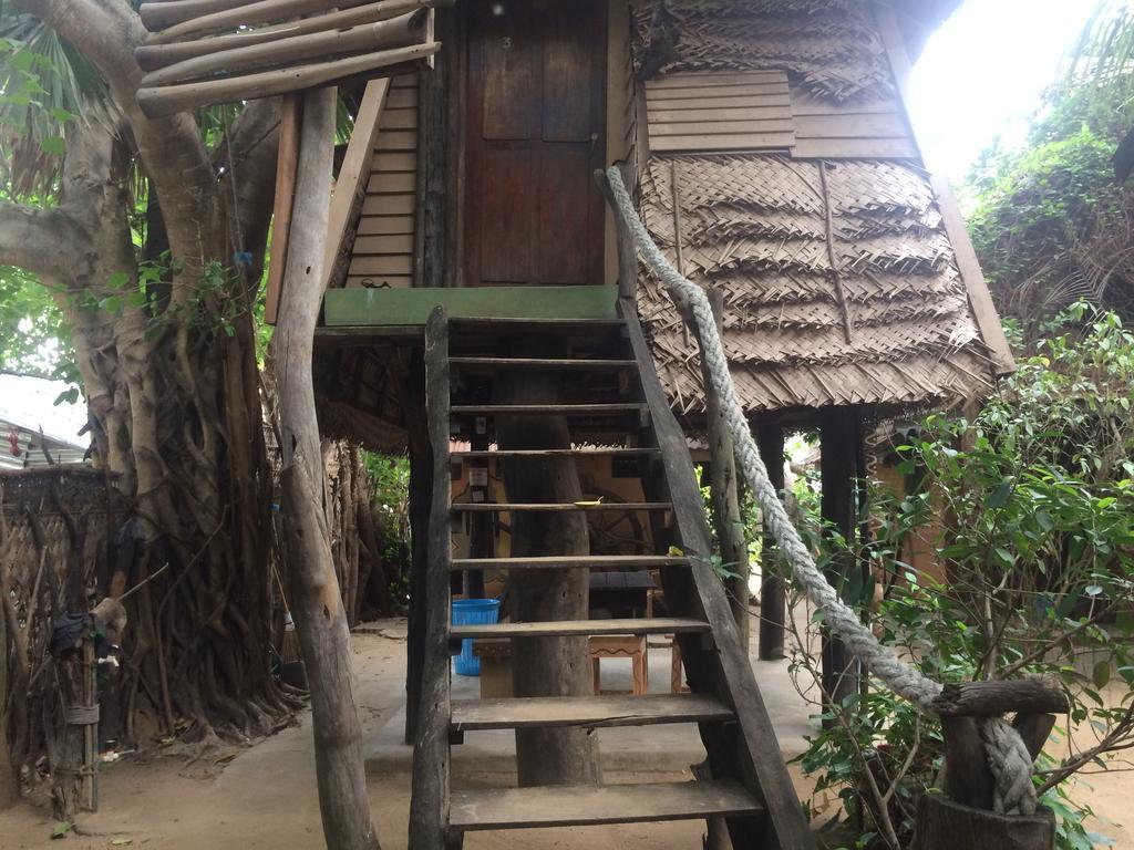 Einzelzimmer im Baumhaus mit Gemeinschaftsbad