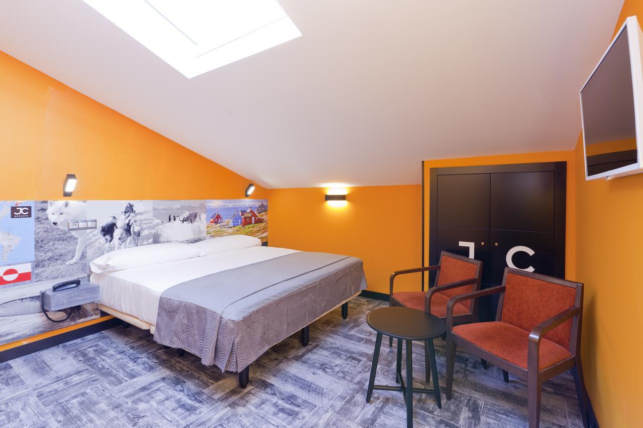 Superior Zimmer mit Kingsize-Bett