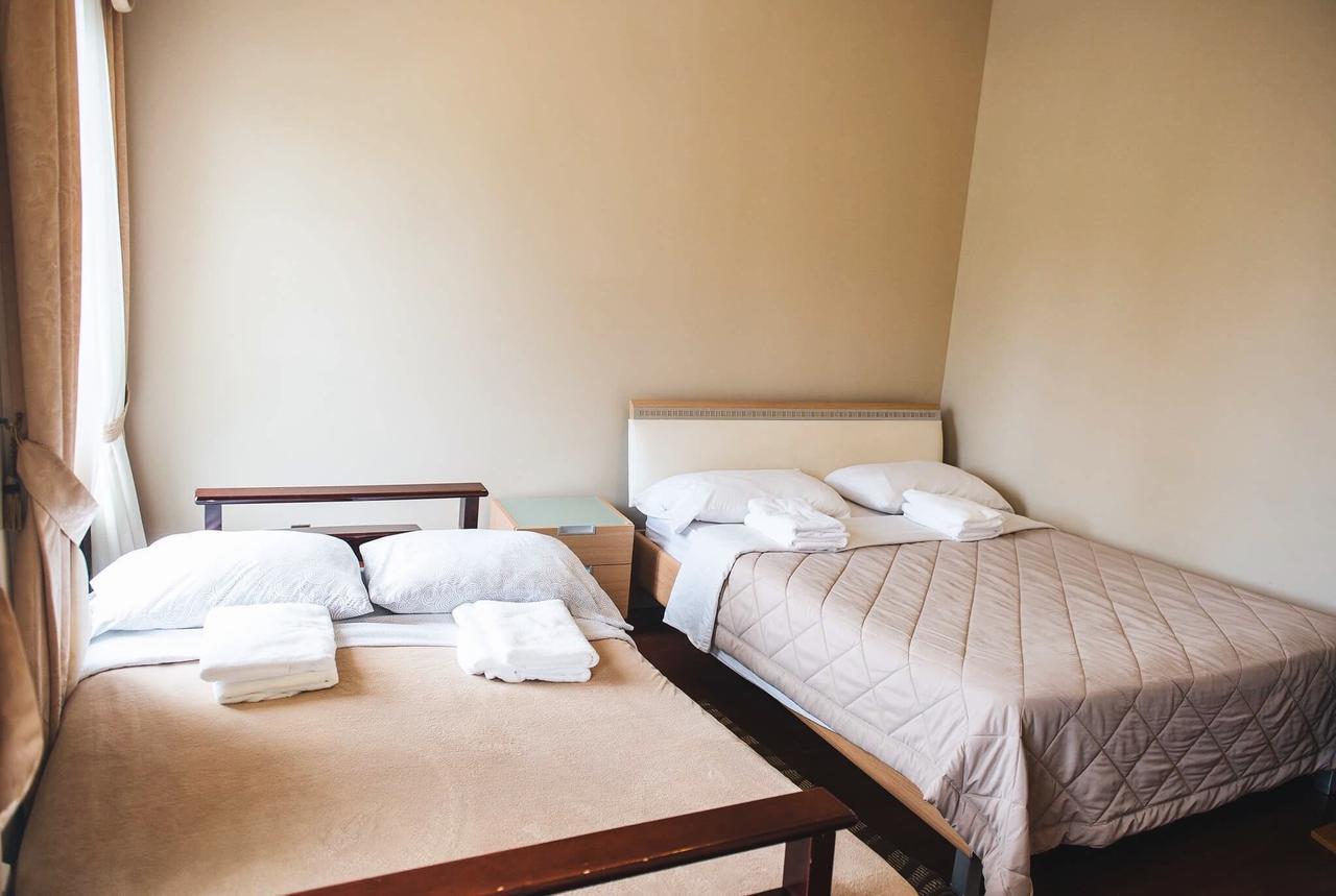 Four-Bedroom House,499483680:JPEG