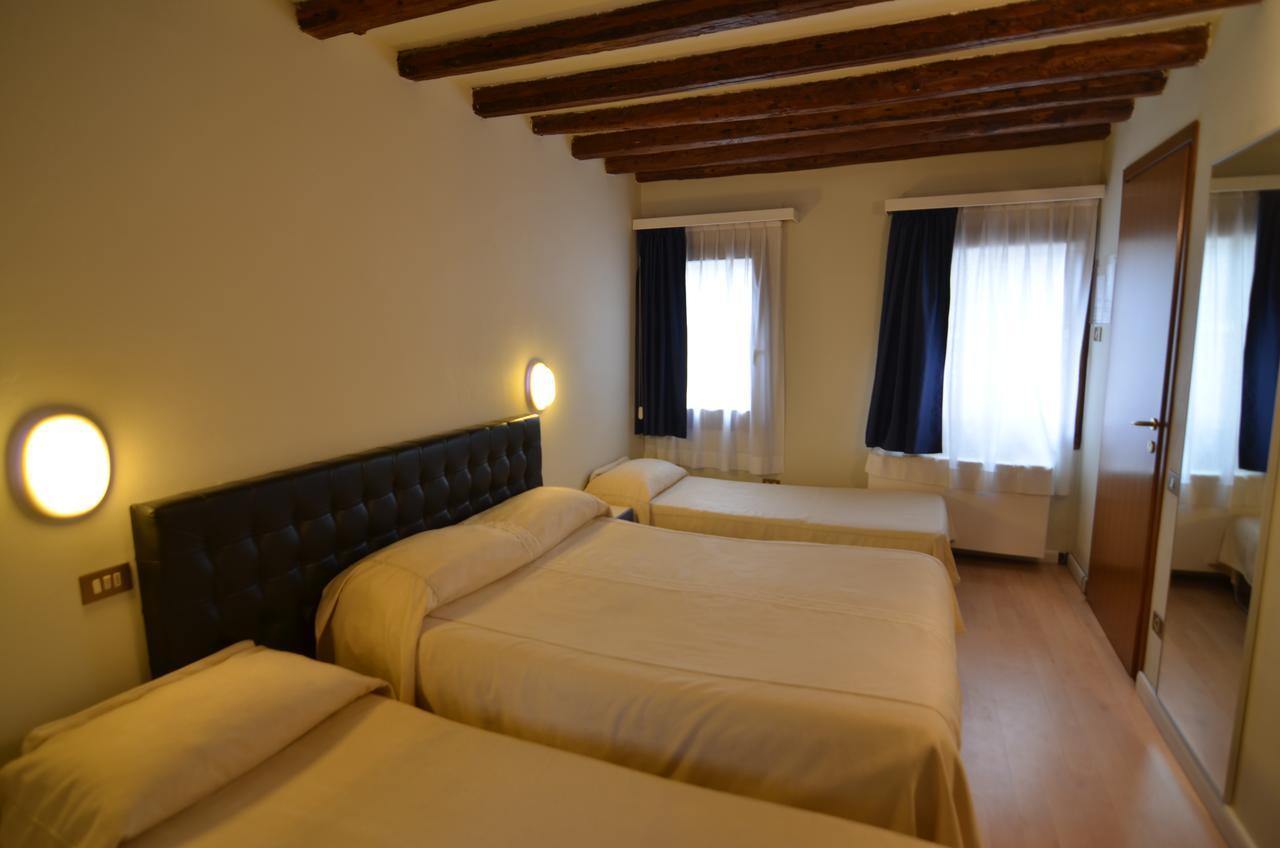Habitación Cuádruple con baño privado