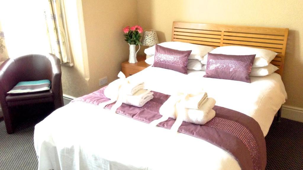 Double Room with Shared Bathroom