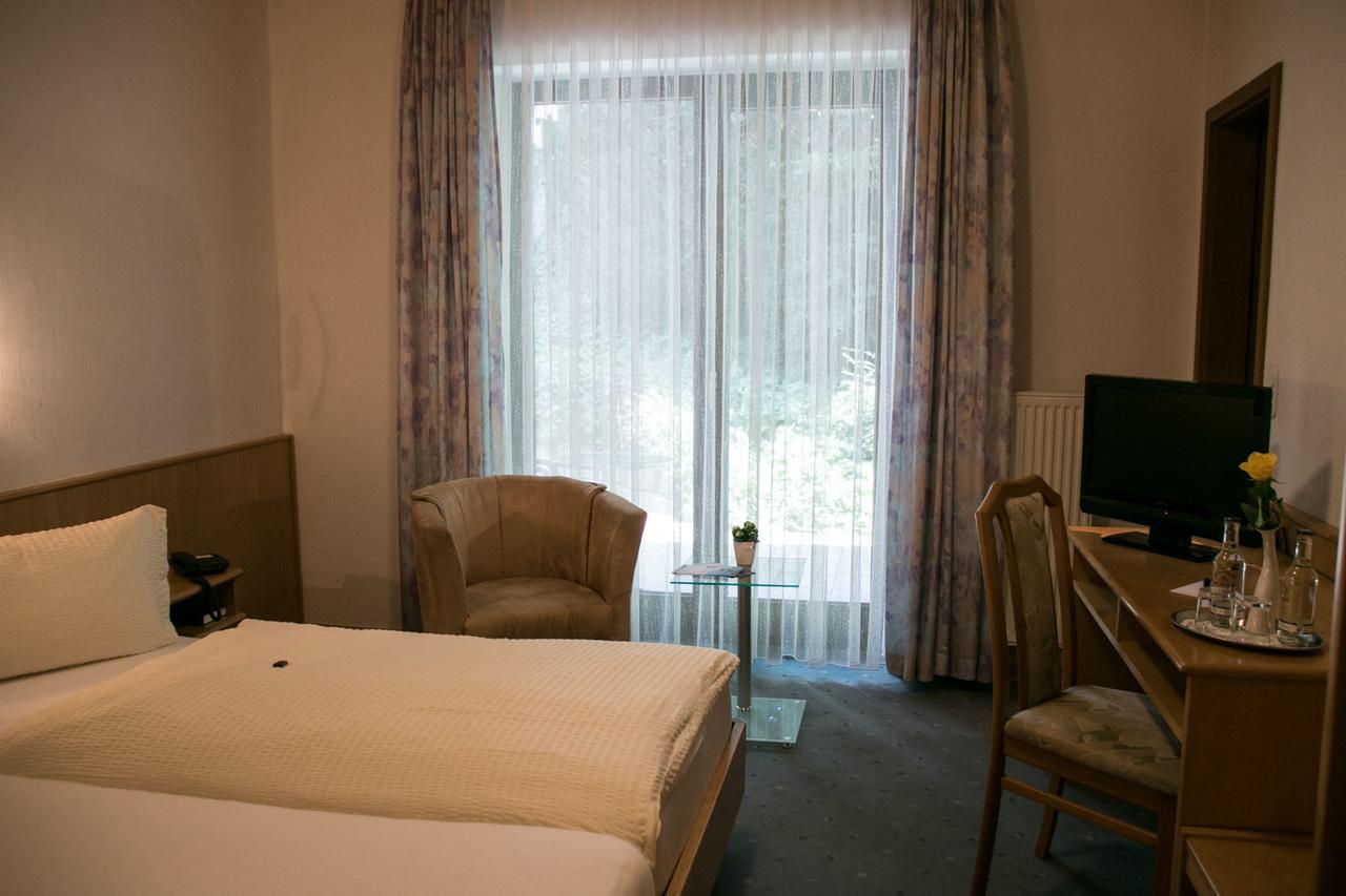 Single Room,535400400:JPEG