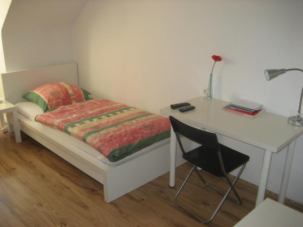Single Room,56648023:JPEG